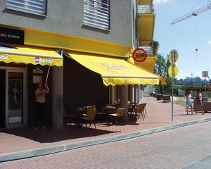 Terasové markízy s potlačou - Pizzeria Pomodoro Rosso, Bratislava