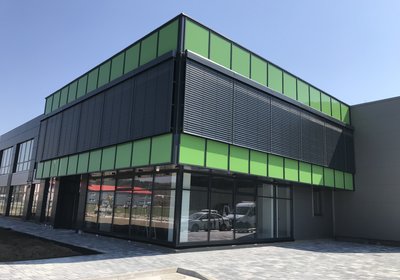 Vonkajšie žalúzie K-system - IT logistic, Banská Bystrica