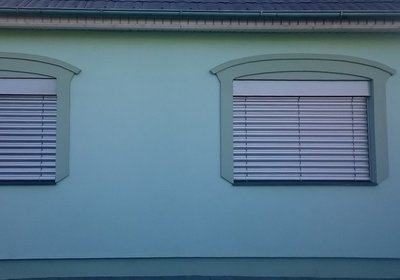 Exteriérové horizontálne žalúzie Prominent S90, S75 zeleny dom