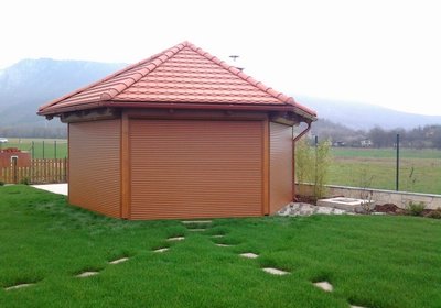 Exteriérové  Rolety s priznaným boxom pergola