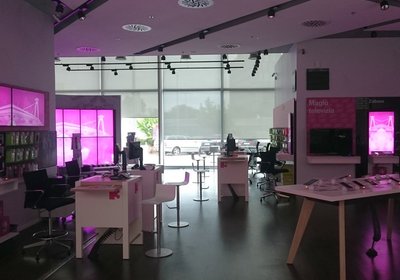 Interiérové rolety - T-mobile a Orange, AUPARK Bratislava